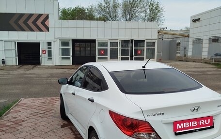 Hyundai Solaris II рестайлинг, 2013 год, 850 000 рублей, 5 фотография