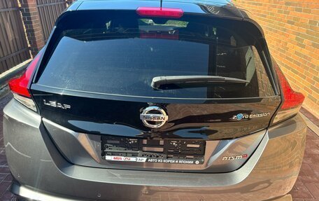 Nissan Leaf II, 2018 год, 1 800 000 рублей, 5 фотография