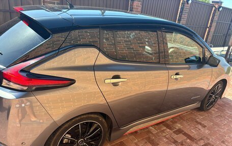 Nissan Leaf II, 2018 год, 1 800 000 рублей, 8 фотография