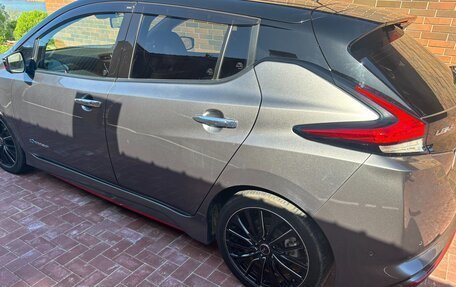 Nissan Leaf II, 2018 год, 1 800 000 рублей, 6 фотография