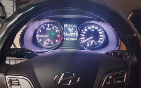 Hyundai Santa Fe III рестайлинг, 2016 год, 2 200 000 рублей, 2 фотография