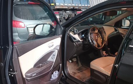 Hyundai Santa Fe III рестайлинг, 2016 год, 2 200 000 рублей, 5 фотография