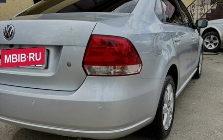 Volkswagen Polo VI (EU Market), 2013 год, 1 100 000 рублей, 17 фотография