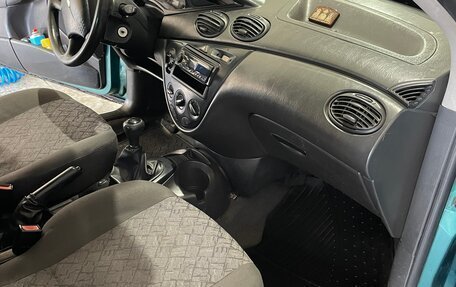 Ford Focus IV, 2001 год, 220 000 рублей, 9 фотография