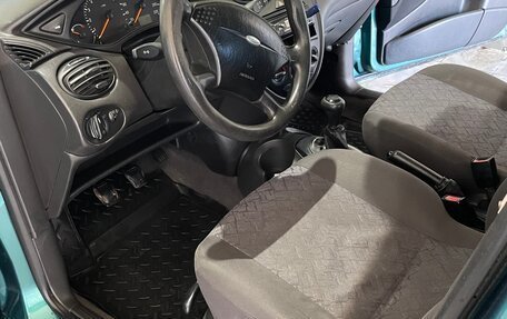 Ford Focus IV, 2001 год, 220 000 рублей, 8 фотография