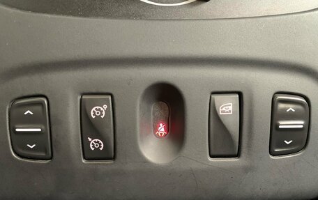 Renault Logan II, 2017 год, 640 000 рублей, 21 фотография