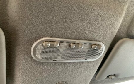 Renault Logan II, 2017 год, 640 000 рублей, 26 фотография