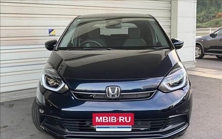 Honda Fit, 2023 год, 920 000 рублей, 2 фотография