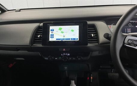 Honda Fit, 2023 год, 1 030 000 рублей, 10 фотография