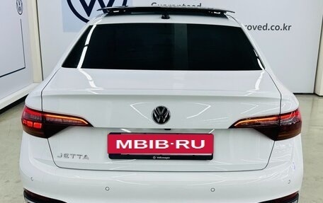 Volkswagen Jetta VII, 2022 год, 1 860 111 рублей, 3 фотография