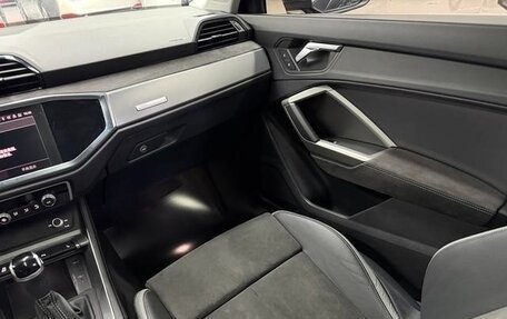 Audi Q3, 2022 год, 2 574 000 рублей, 12 фотография