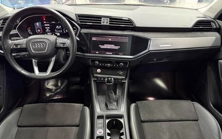 Audi Q3, 2022 год, 2 574 000 рублей, 10 фотография