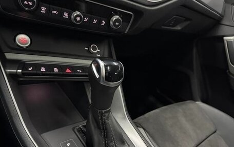 Audi Q3, 2022 год, 2 574 000 рублей, 19 фотография