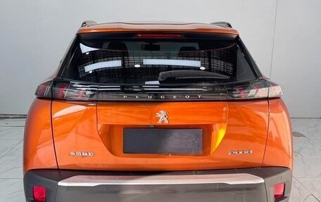 Peugeot 2008 II, 2022 год, 1 590 000 рублей, 5 фотография