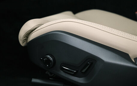 Volvo XC60 II, 2025 год, 5 950 000 рублей, 17 фотография