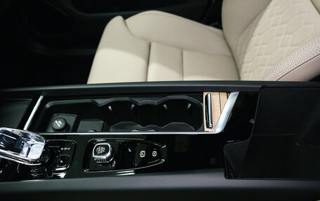 Volvo XC60 II, 2025 год, 5 950 000 рублей, 29 фотография