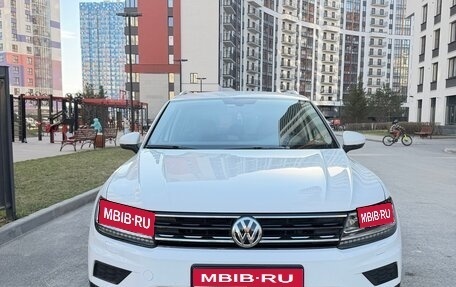 Volkswagen Tiguan II, 2017 год, 2 149 000 рублей, 1 фотография