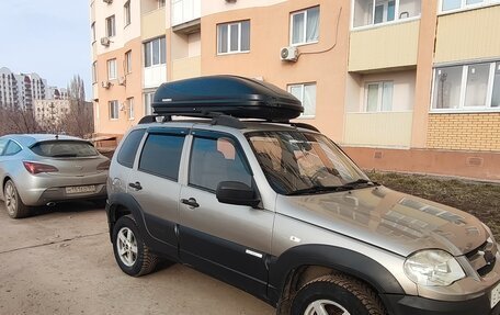 Chevrolet Niva I рестайлинг, 2011 год, 410 000 рублей, 6 фотография