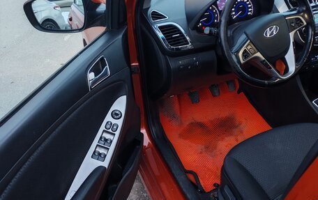 Hyundai Solaris II рестайлинг, 2014 год, 1 200 000 рублей, 7 фотография