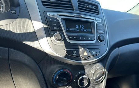 Hyundai Solaris II рестайлинг, 2016 год, 730 000 рублей, 28 фотография