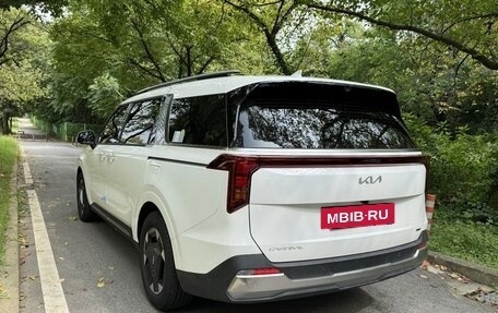 KIA Carnival, 2025 год, 5 270 000 рублей, 2 фотография