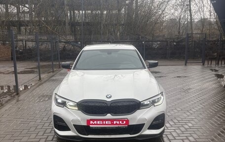 BMW 3 серия, 2019 год, 3 400 000 рублей, 9 фотография