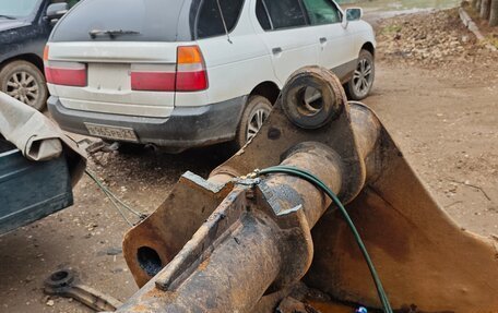 Nissan Rnessa, 1998 год, 350 000 рублей, 10 фотография