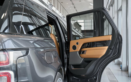 Land Rover Range Rover IV рестайлинг, 2020 год, 7 950 000 рублей, 26 фотография