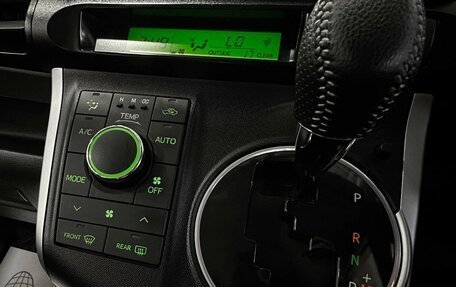 Toyota Wish II, 2009 год, 1 297 000 рублей, 22 фотография