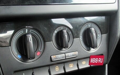 Skoda Rapid I, 2018 год, 1 500 000 рублей, 14 фотография