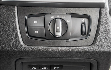 BMW 3 серия, 2017 год, 2 049 000 рублей, 15 фотография