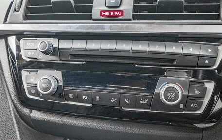 BMW 3 серия, 2017 год, 2 049 000 рублей, 23 фотография