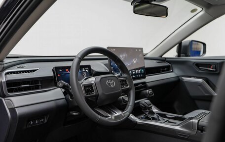 Toyota RAV4, 2026 год, 4 990 000 рублей, 13 фотография