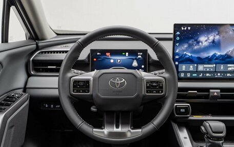 Toyota RAV4, 2026 год, 4 990 000 рублей, 15 фотография