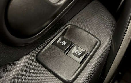 Renault Logan II, 2019 год, 1 150 000 рублей, 18 фотография