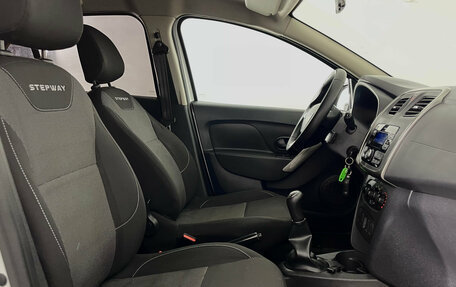 Renault Logan II, 2019 год, 1 150 000 рублей, 12 фотография