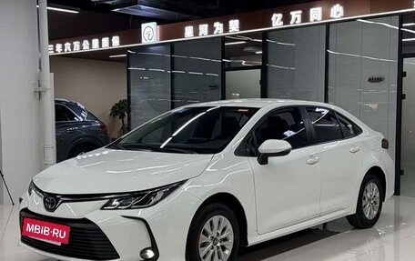 Toyota Corolla, 2023 год, 1 390 000 рублей, 2 фотография