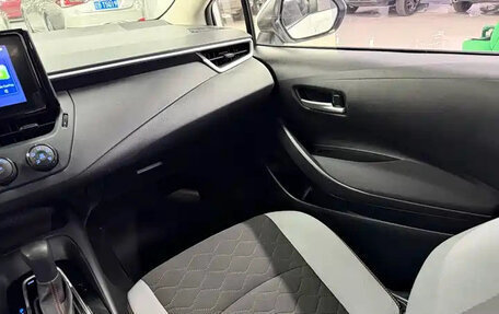 Toyota Corolla, 2023 год, 1 390 000 рублей, 13 фотография