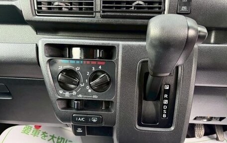 Daihatsu Hijet, 2023 год, 797 000 рублей, 13 фотография