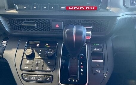 Honda Stepwgn, 2023 год, 2 548 000 рублей, 10 фотография