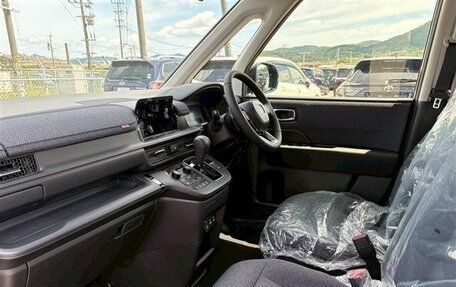 Honda Stepwgn, 2023 год, 10 фотография