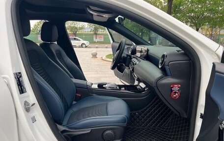 Mercedes-Benz A-Класс, 2022 год, 1 960 000 рублей, 10 фотография