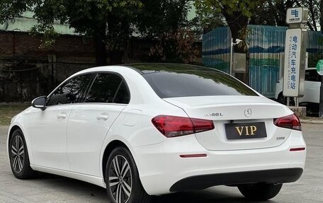 Mercedes-Benz A-Класс, 2022 год, 1 960 000 рублей, 6 фотография