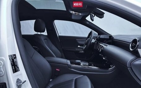 Mercedes-Benz A-Класс, 2021 год, 2 218 000 рублей, 13 фотография