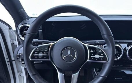 Mercedes-Benz A-Класс, 2021 год, 2 218 000 рублей, 19 фотография