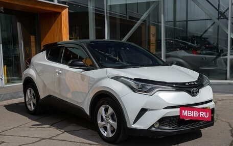 Toyota C-HR I рестайлинг, 2019 год, 1 759 000 рублей, 6 фотография