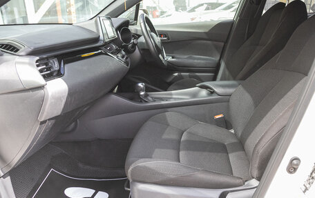 Toyota C-HR I рестайлинг, 2019 год, 1 759 000 рублей, 13 фотография