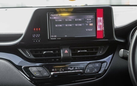 Toyota C-HR I рестайлинг, 2019 год, 1 759 000 рублей, 11 фотография