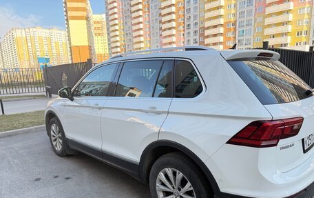 Volkswagen Tiguan II, 2017 год, 2 149 000 рублей, 14 фотография