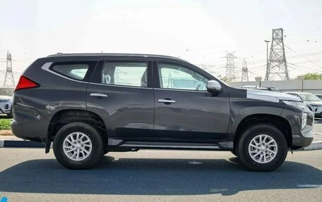 Mitsubishi Pajero Sport III рестайлинг, 2023 год, 3 883 003 рублей, 5 фотография